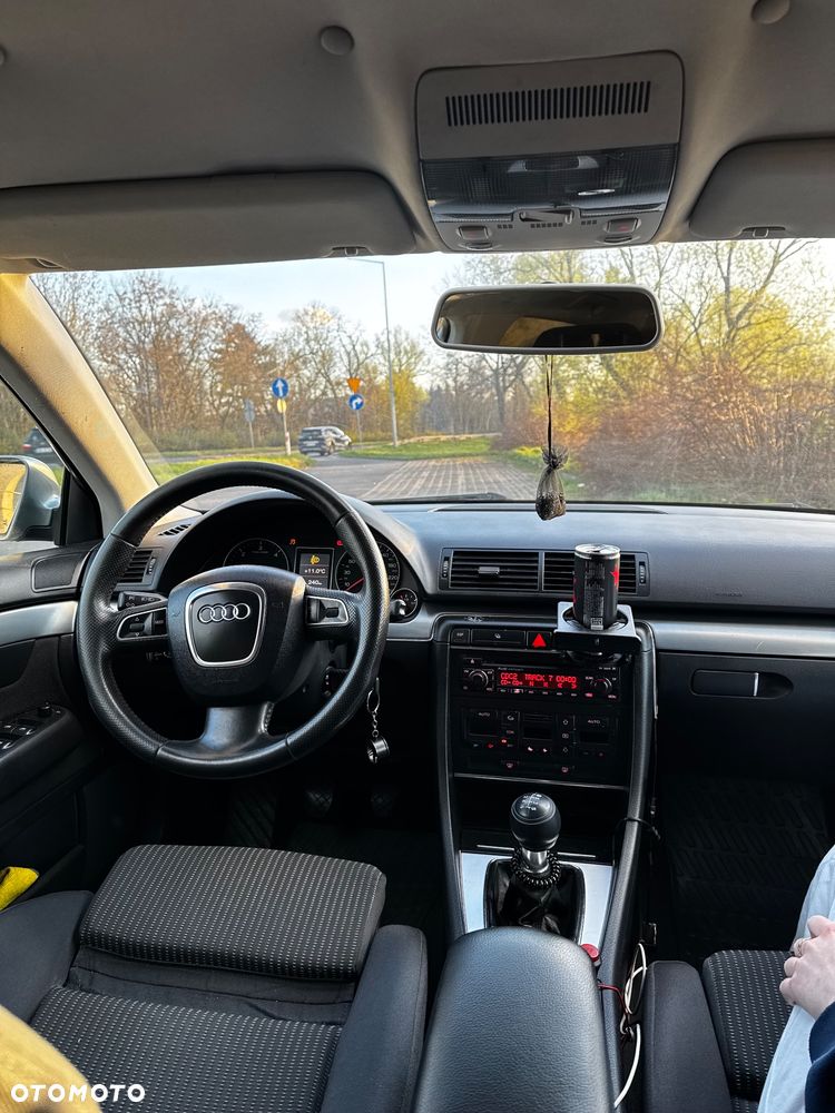 Audi A4 Avant - 9