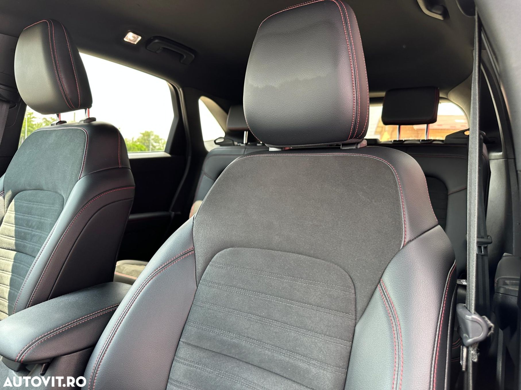 Ford Kuga - 12
