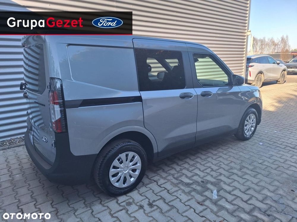 Ford Transit Courier - 2