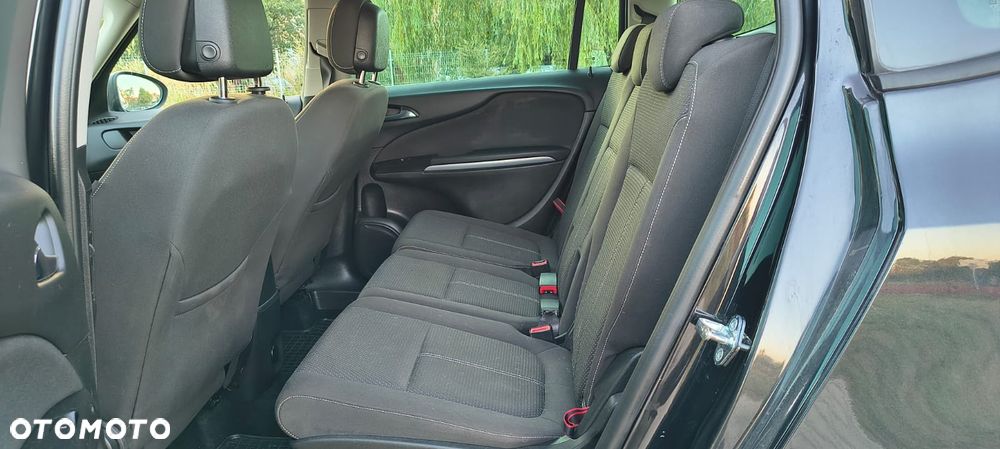Opel Zafira - 13