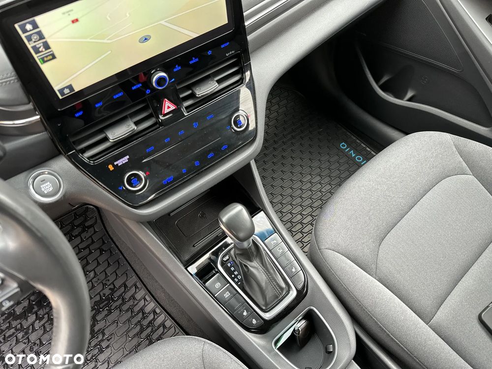 Hyundai IONIQ Hybrid Premium - 16