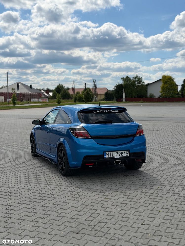 Opel Astra 2.0 T OPC - 13