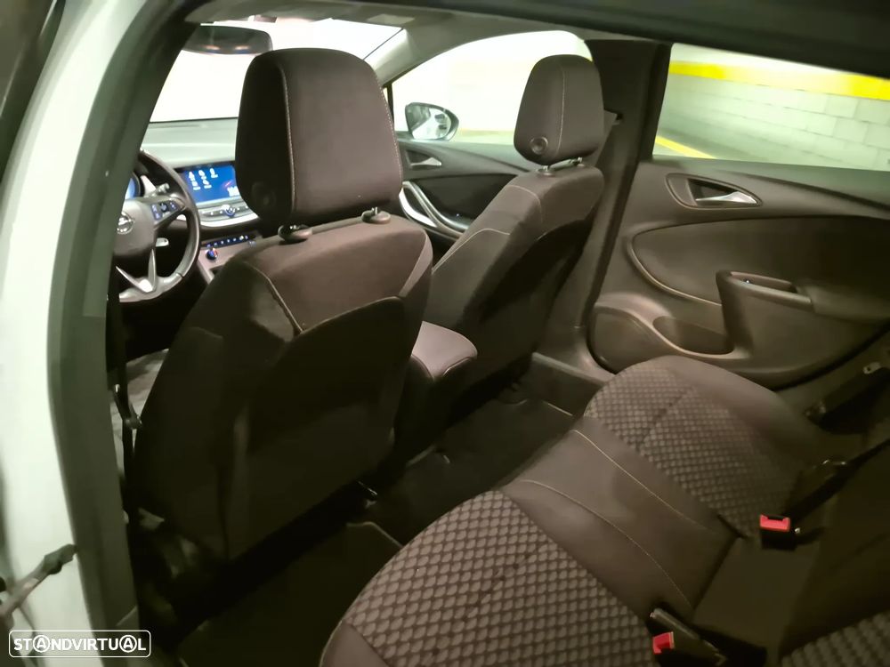Opel Astra 1.0 Dynamic Sport S/S - 28