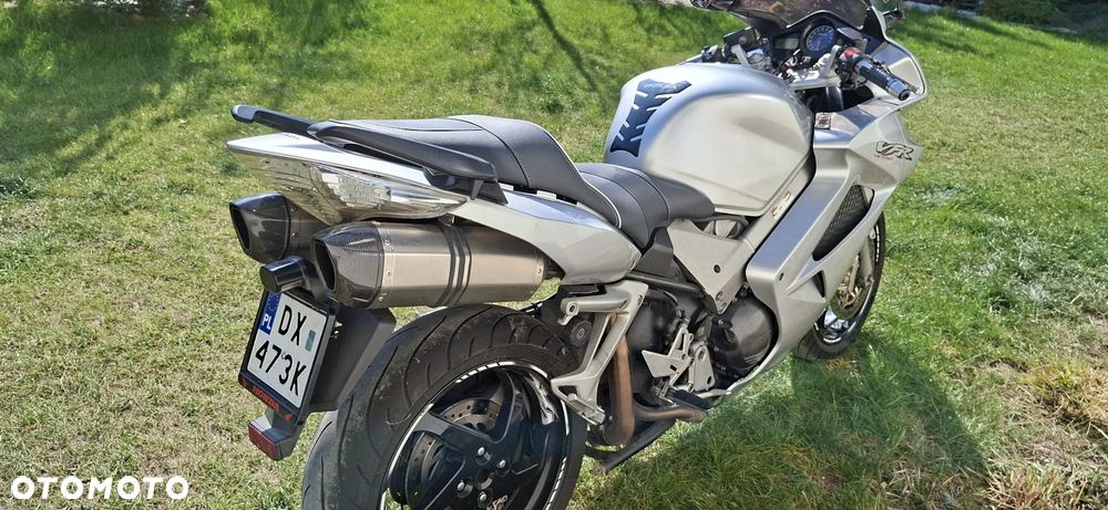 Honda VFR - 6