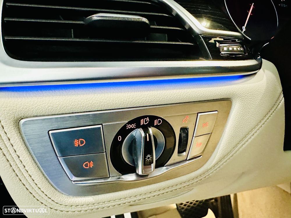 BMW 740 d xDrive Pack M - 26