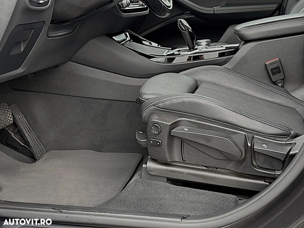 BMW X3 xDrive20d AT xLine - 37