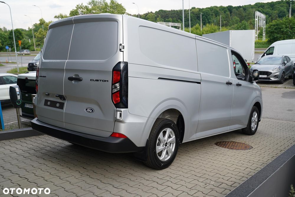 Ford Transit Custom 2.0 EcoBlue 320 L2H1 Limited Automat - 5