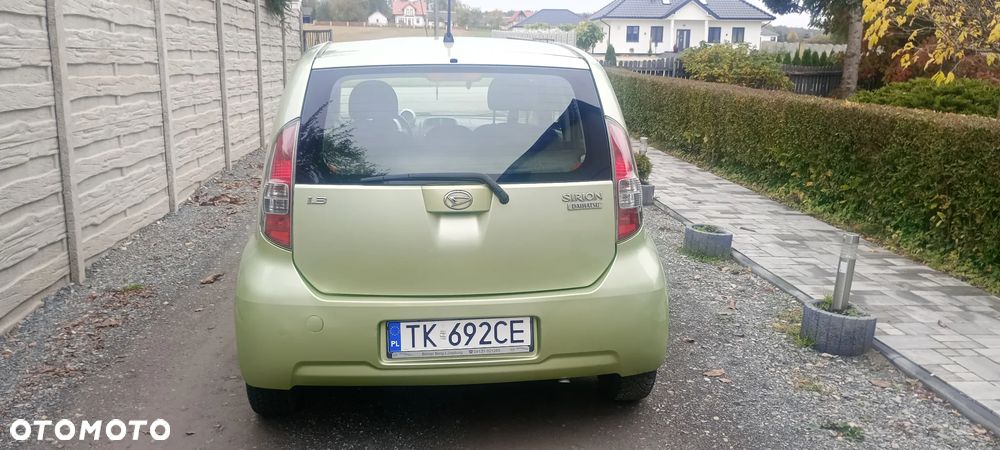 Daihatsu Sirion - 3