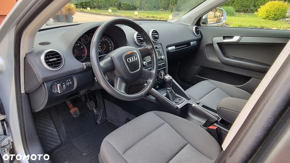 Audi A3 Sportback 1.6 Ambition - 8