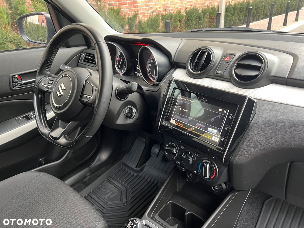 Suzuki Swift 1.2 Dualjet Hybrid Club - 34