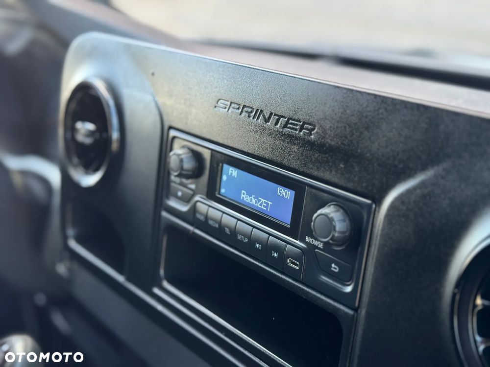 Mercedes-Benz SPRINTER - 31