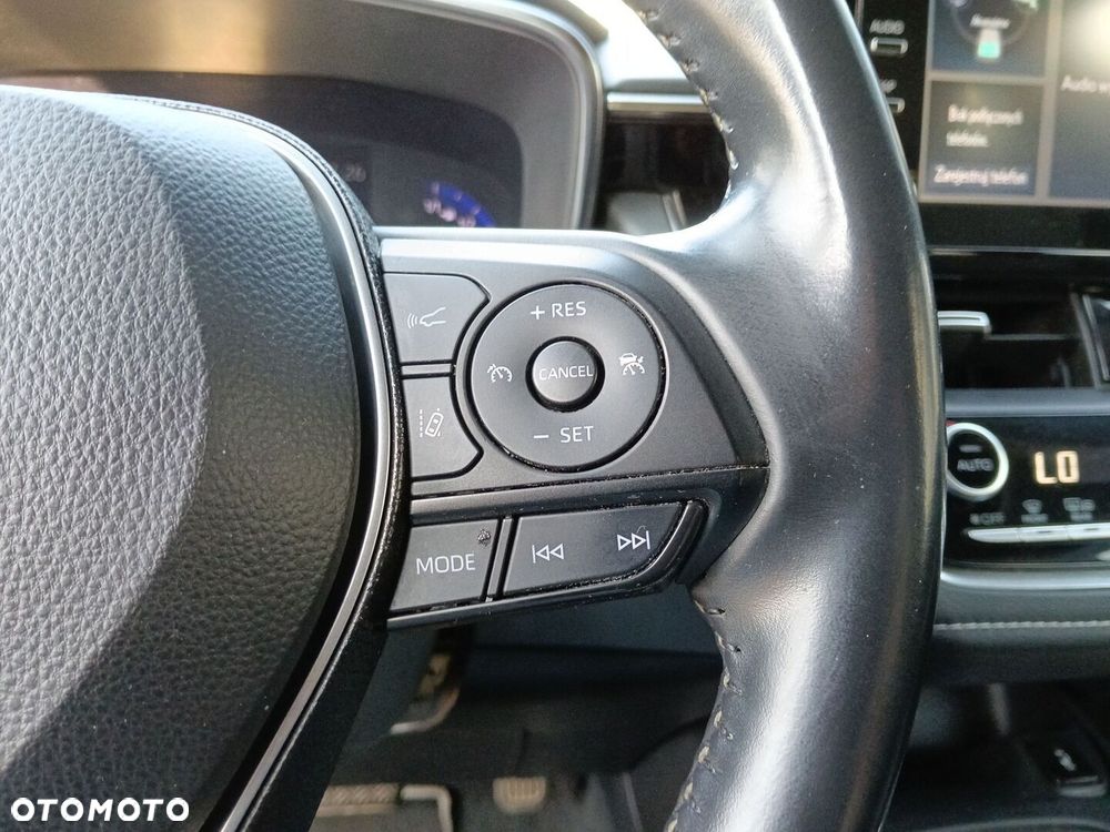 Toyota Corolla 1.8 Hybrid Comfort - 18