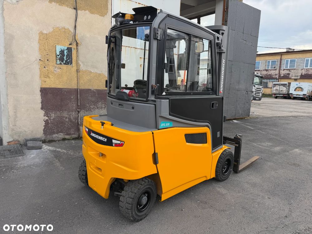 Jungheinrich 320 EFG - 3