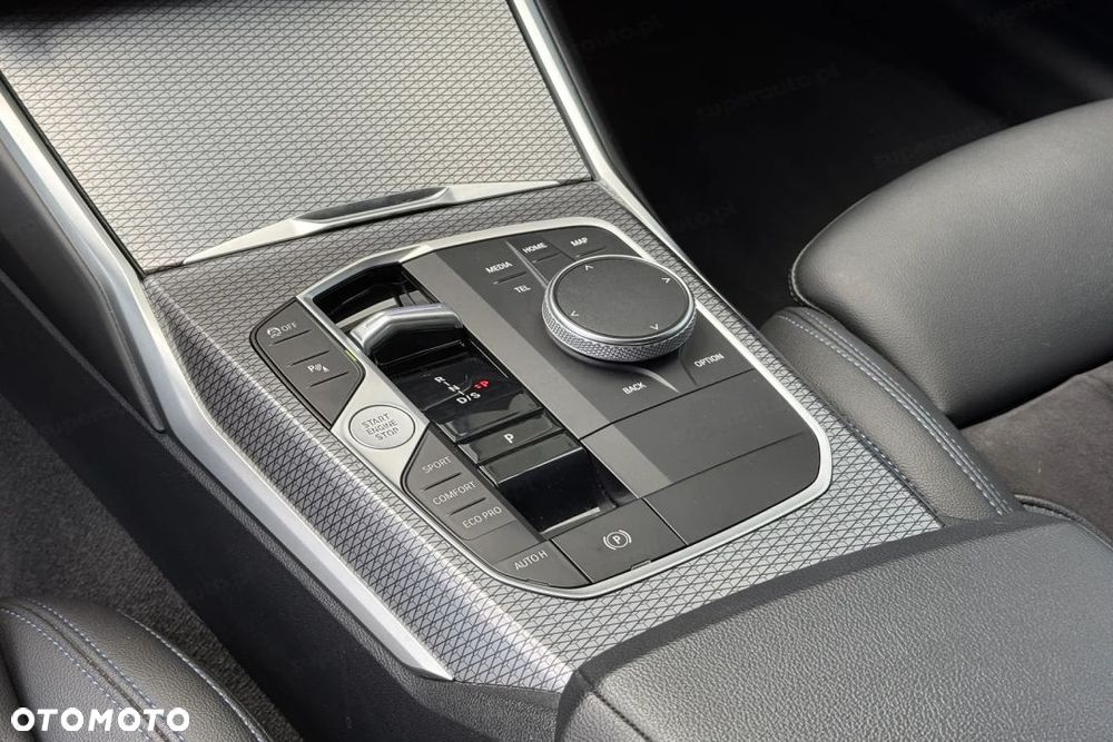 BMW Seria 3 320d xDrive mHEV M Sport - 10