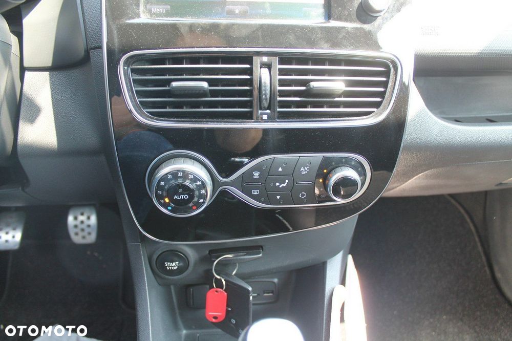 Renault Clio - 18