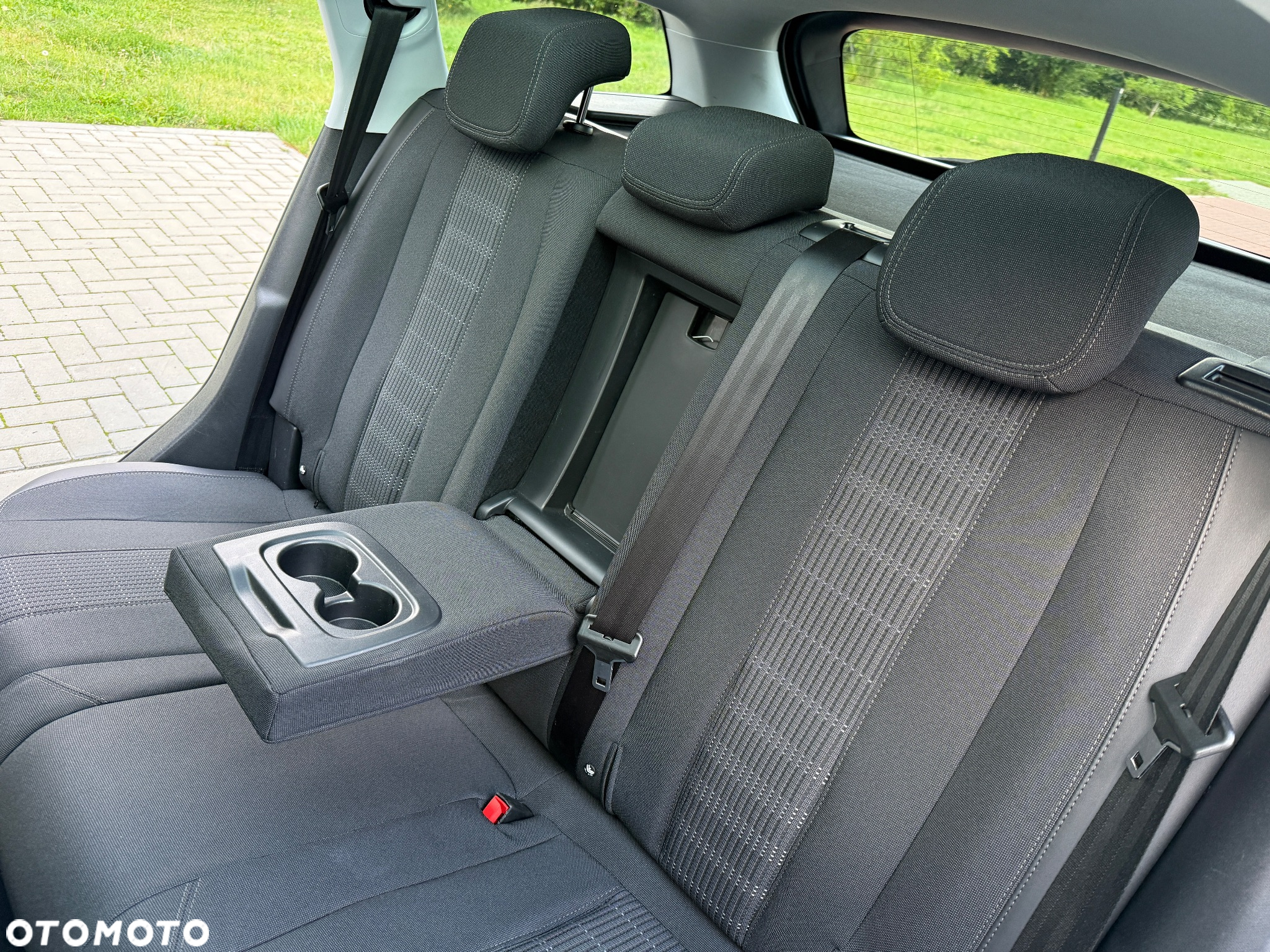 Peugeot 308 SW BlueHDi 120 EAT6 Stop & Start Allure - 20