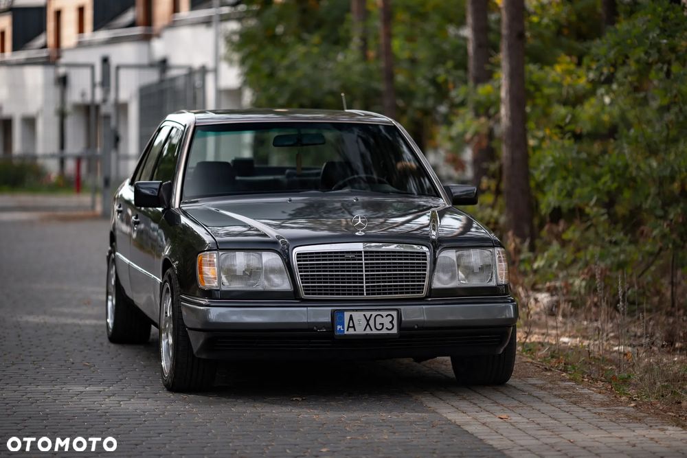 Mercedes-Benz Klasa E - 24