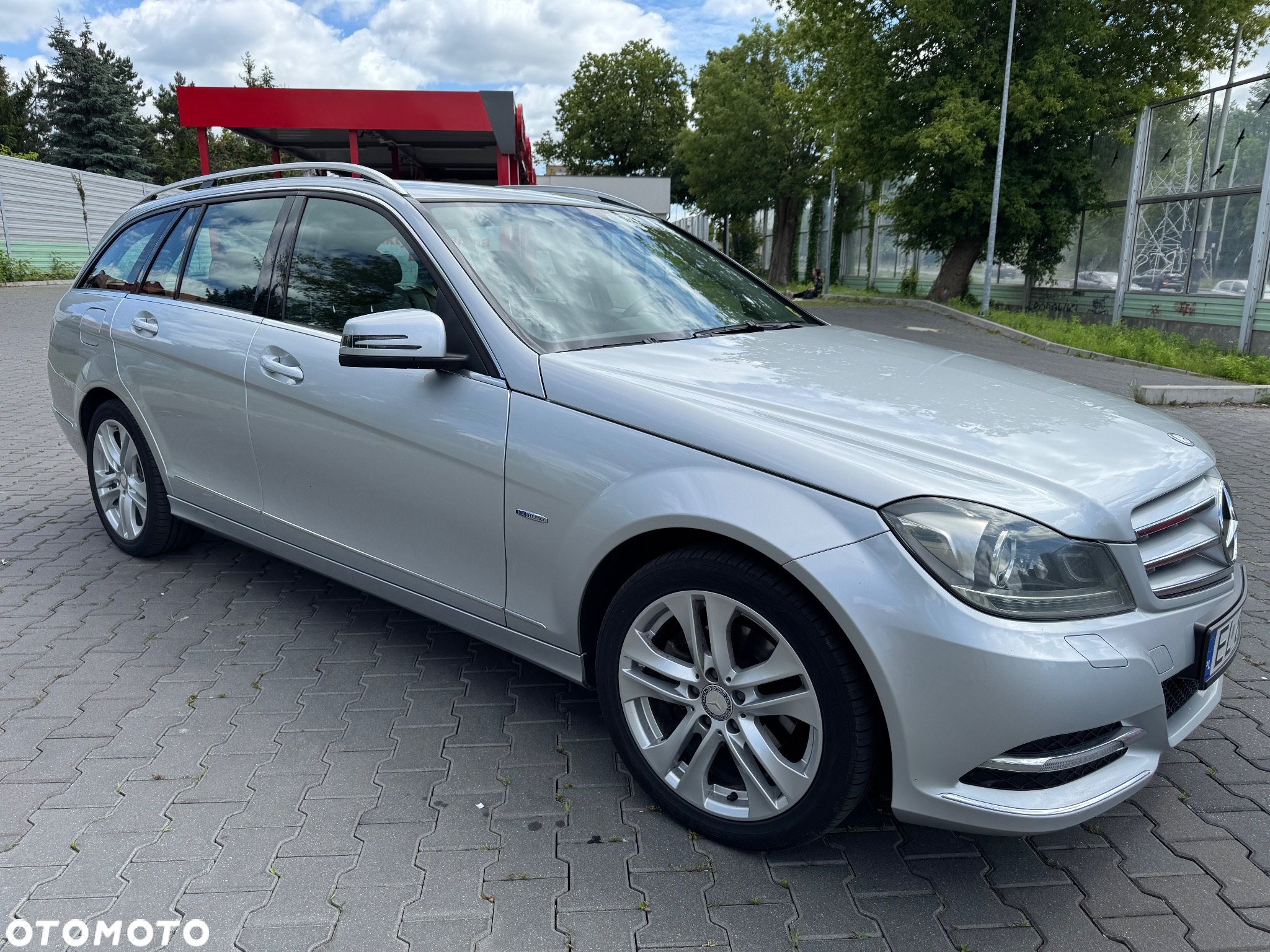 Mercedes-Benz Klasa C 180 CGI BlueEff Avantgarde - 6