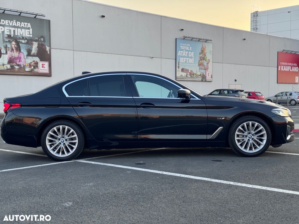 BMW Seria 5 530e Aut. Luxury Line - 9