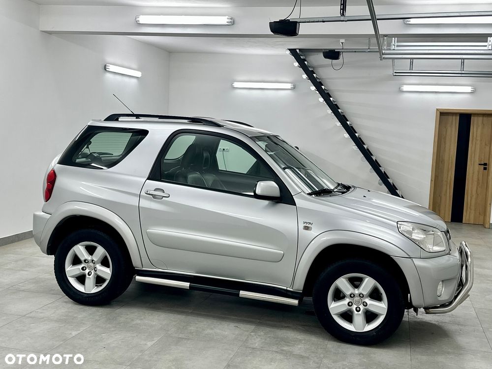 Toyota RAV4 2.0 VVT-i Sol - 4