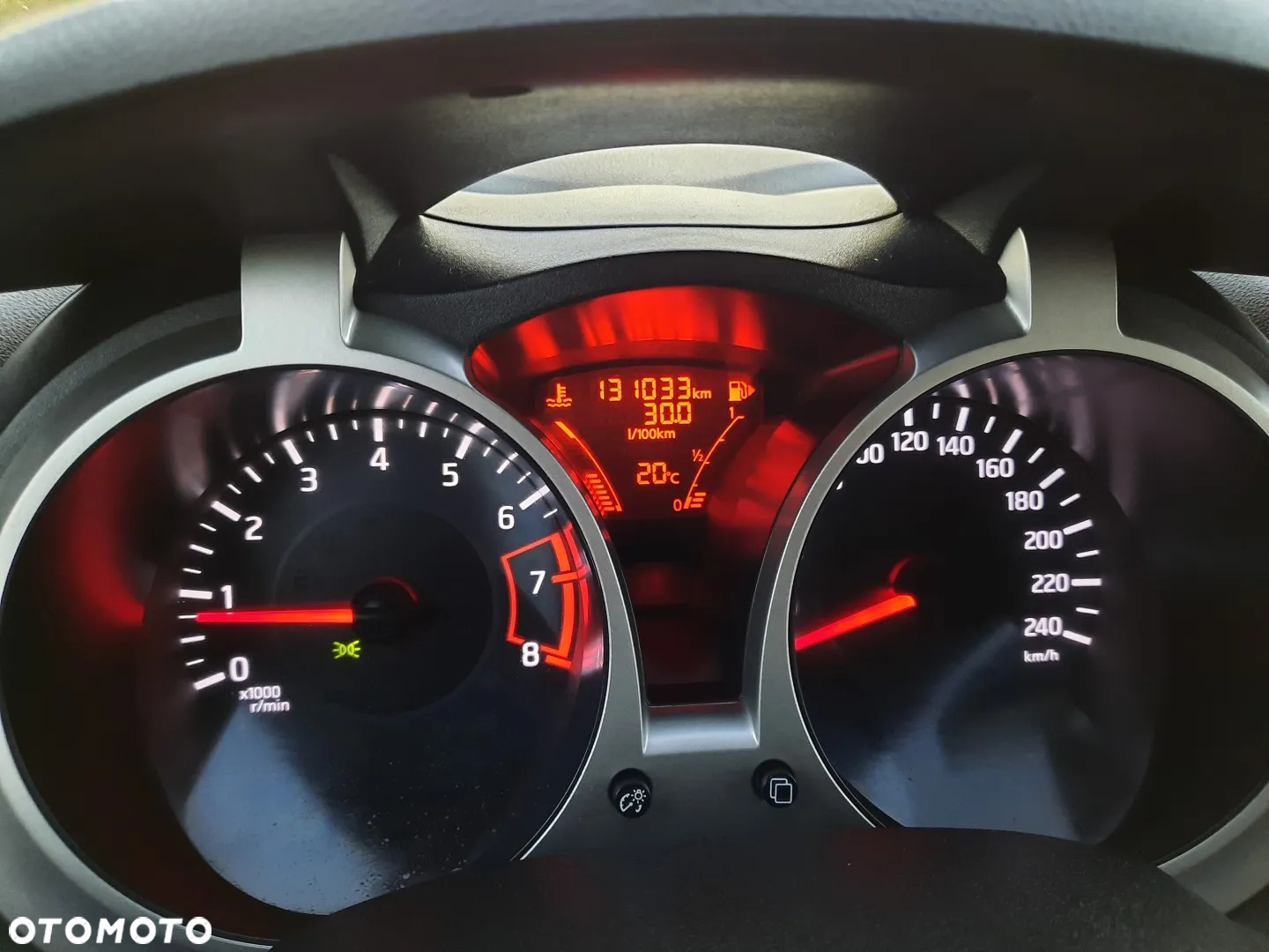 Nissan Juke 1.6 Visia Plus - 27