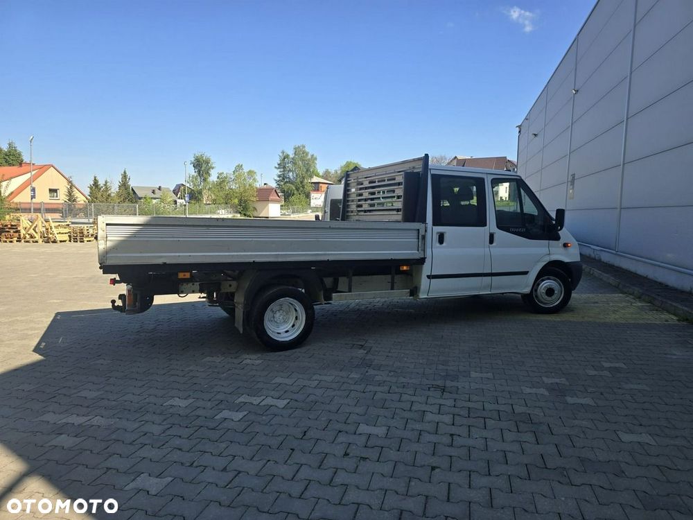 Ford Transit - 1