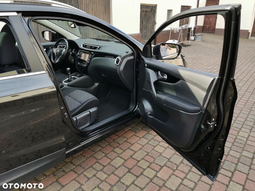 Nissan Qashqai 1.6 DIG-T N-Connecta - 18