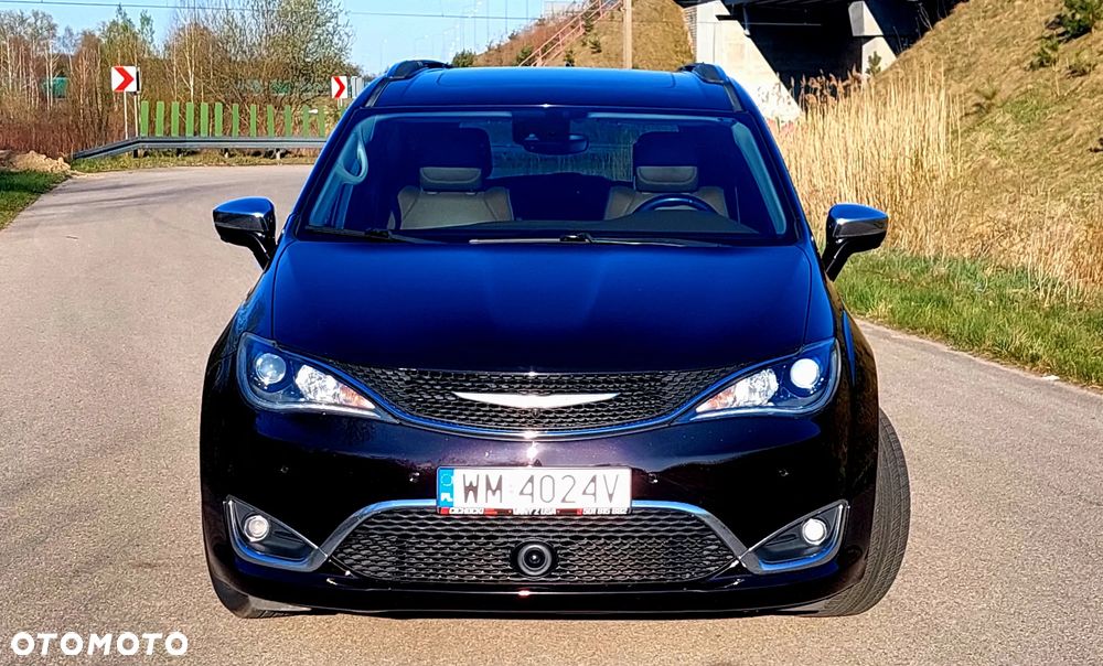 Chrysler Pacifica - 9