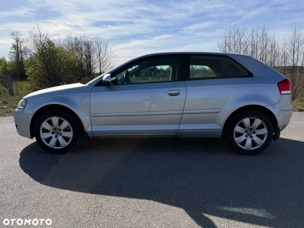 Audi A3 3-drzwiowe 1.6 Ambiente - 8