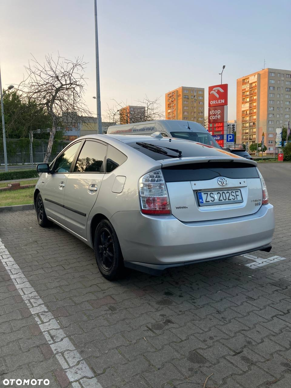 Toyota Prius 1.5 VVT-i Sol (nav) - 2