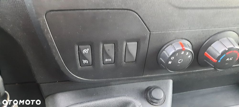 Renault MASTER 2,3 - 12
