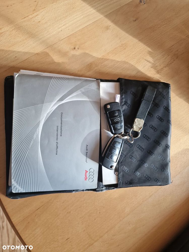 Audi A4 Avant 2.0 TDI - 20