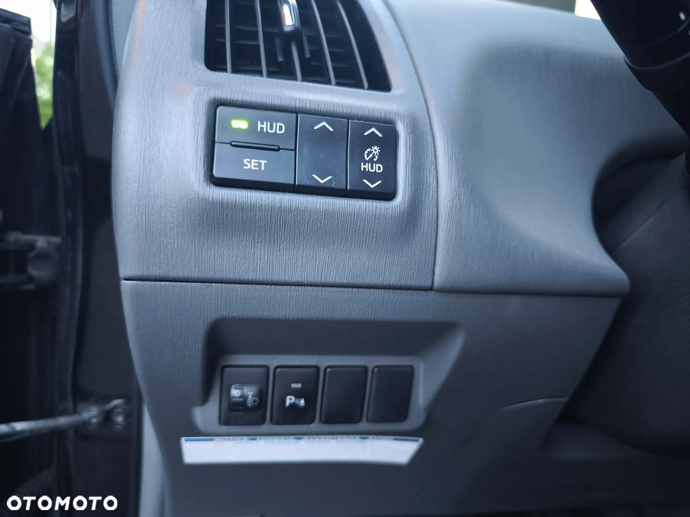 Toyota Prius+ 1.8 HSD Prestige - 17