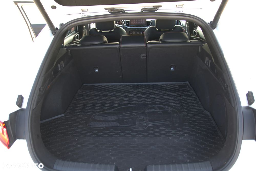 Kia ProCeed 1.6 T-GDI GT DCT - 15