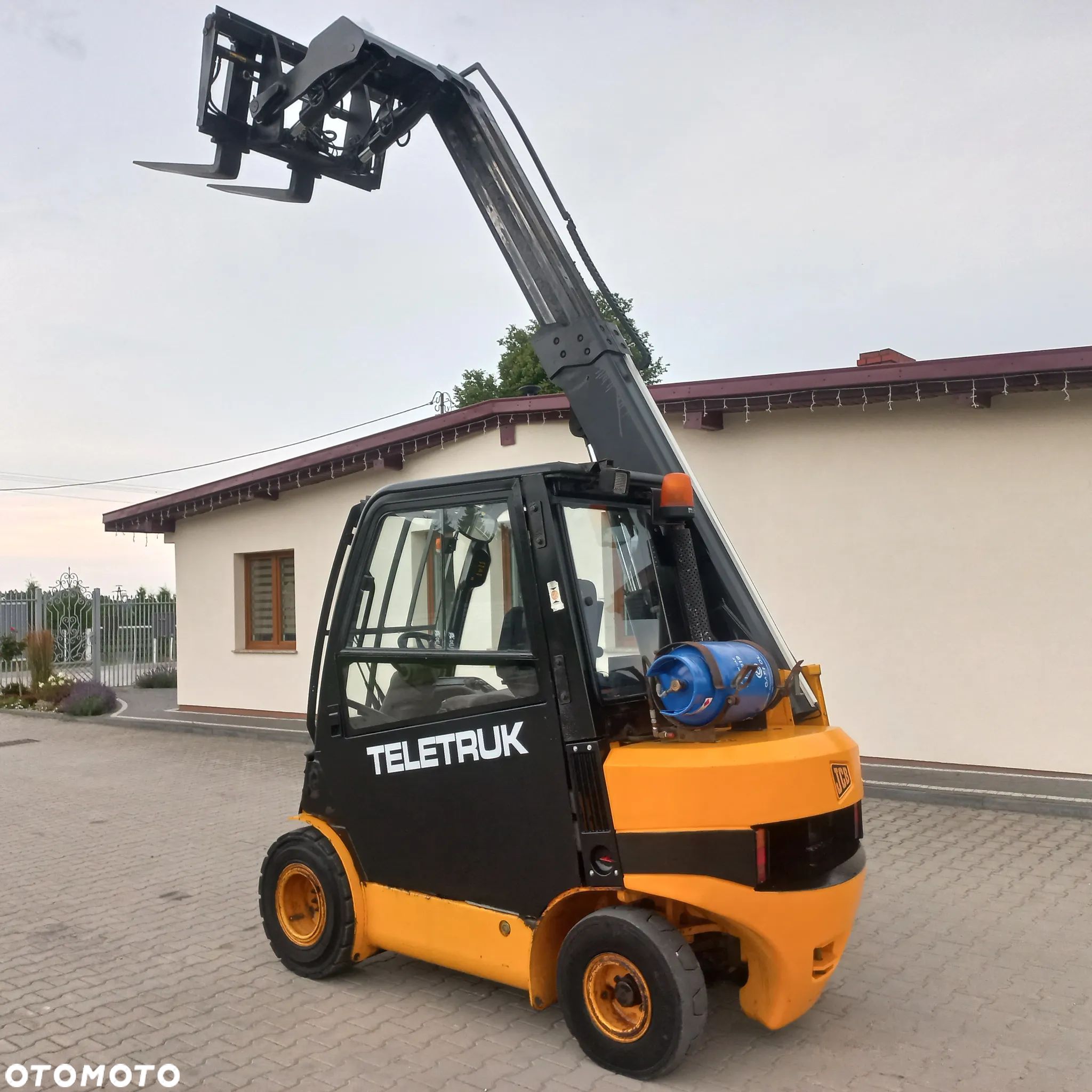 JCB TELETRUCK - 1