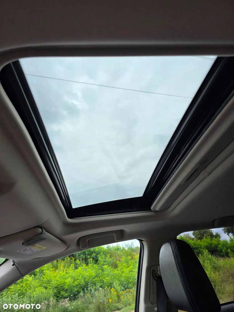Mitsubishi Outlander 2.0 Instyle Navi 4WD CVT - 15