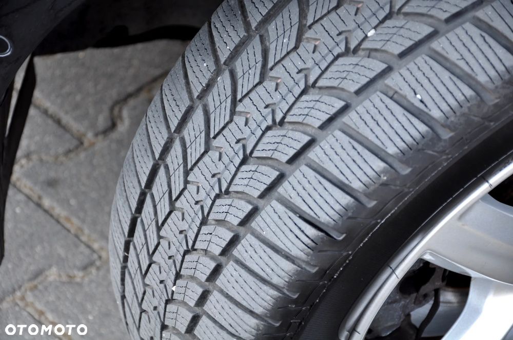 Ford Kuga 2.0 TDCi 4x4 Titanium - 7