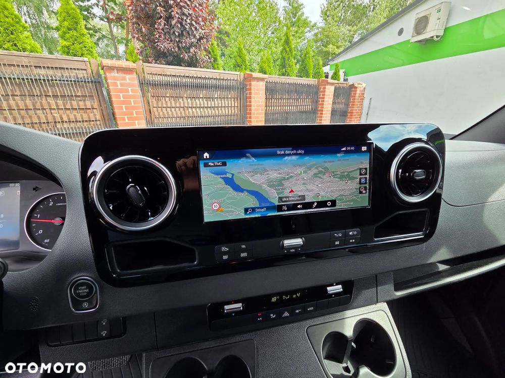 Mercedes-Benz Sprinter - 17
