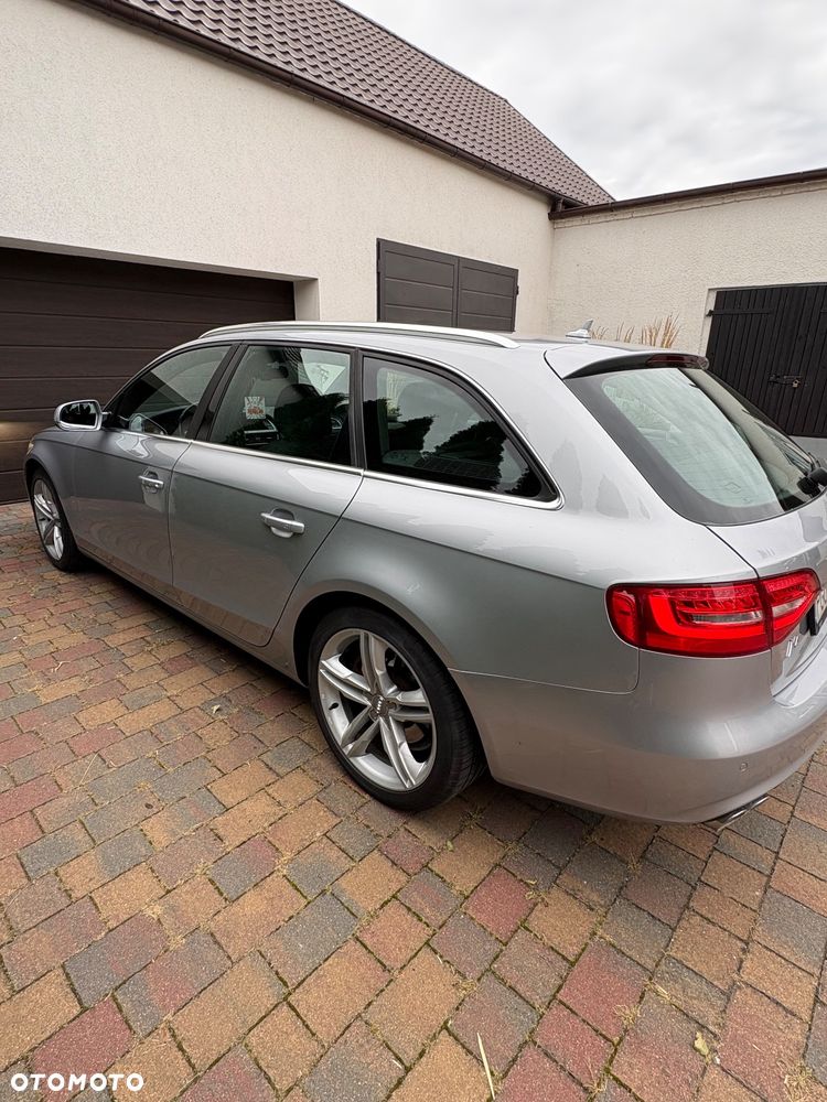 Audi A4 Avant 2.0 TDI quattro - 9