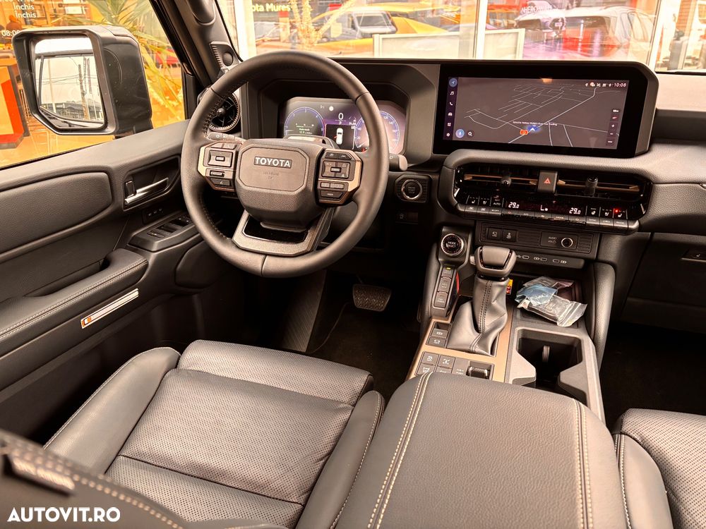Toyota Land Cruiser 250 2.8l D-4D 204 CP MHEV A/T 7 locuri Luxury - 8