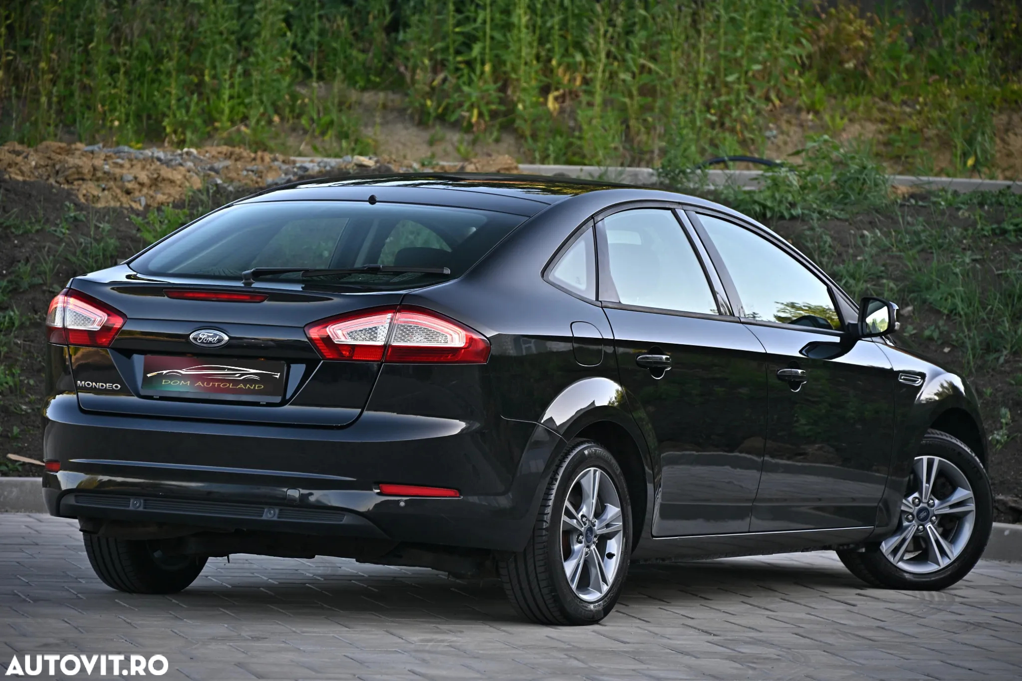 Ford Mondeo 1.6 TDCi Ambiente - 3