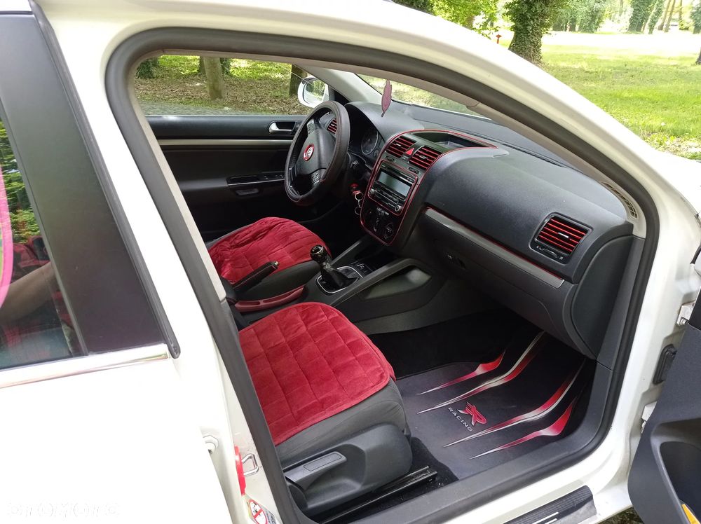 Volkswagen Golf 2.0 TDI Comfortline - 7