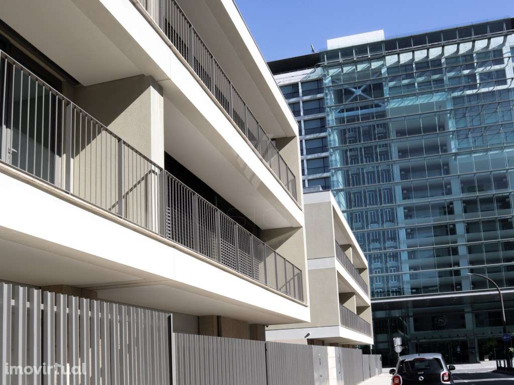 Moradia T3 de Luxo - Boavista | Avenida Tenente Valadim - Grande imagem: 2/21