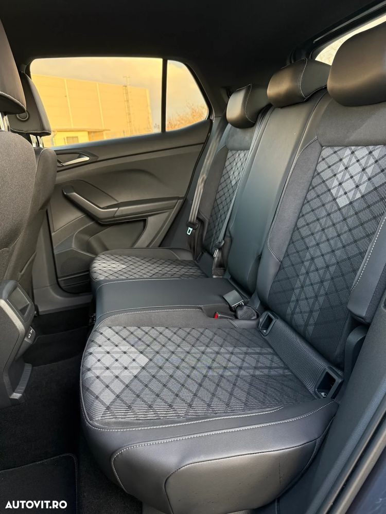 Volkswagen T-Cross 1.5 TSI OPF DSG R-Line - 11