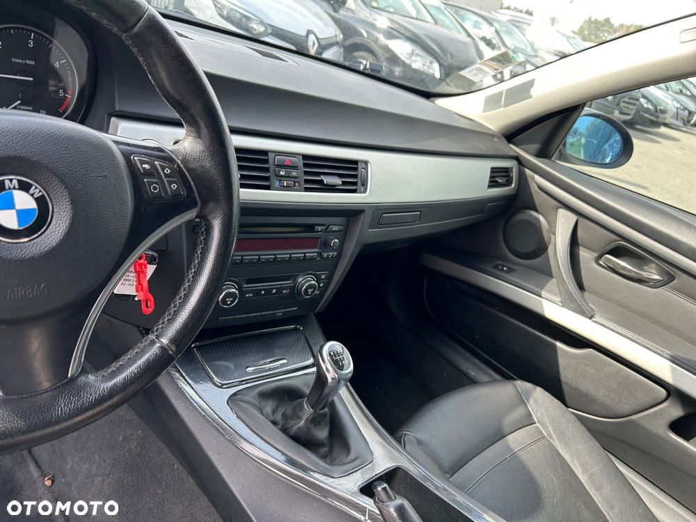 BMW Seria 3 - 26