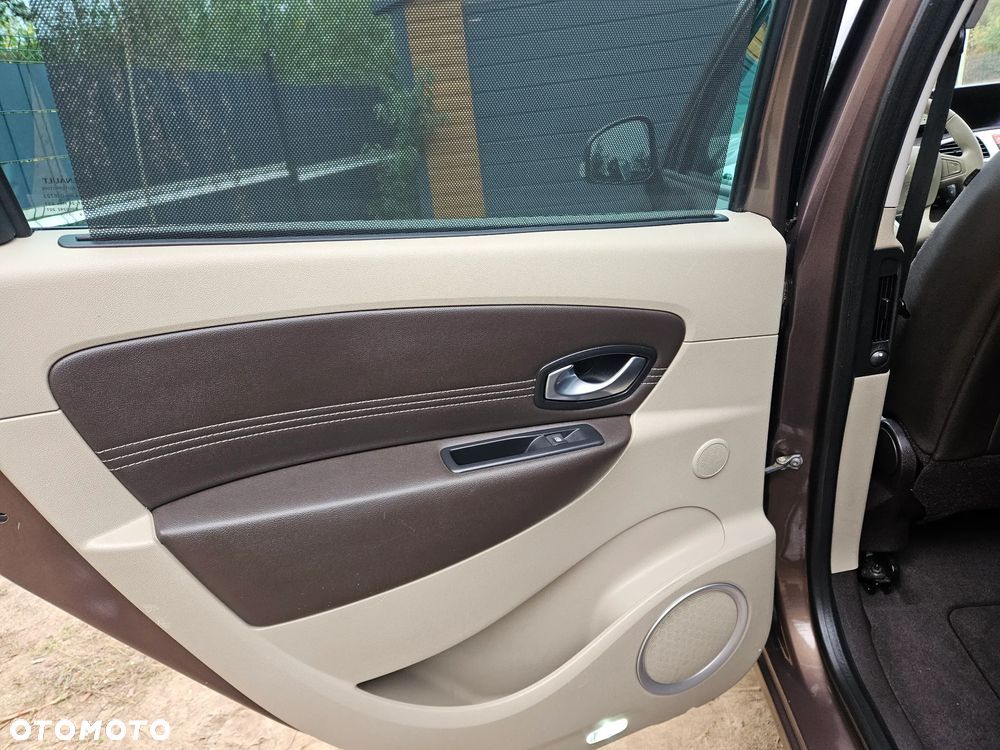 Renault Grand Scenic Gr 2.0 16V Privilege X-Tronic CVT - 31