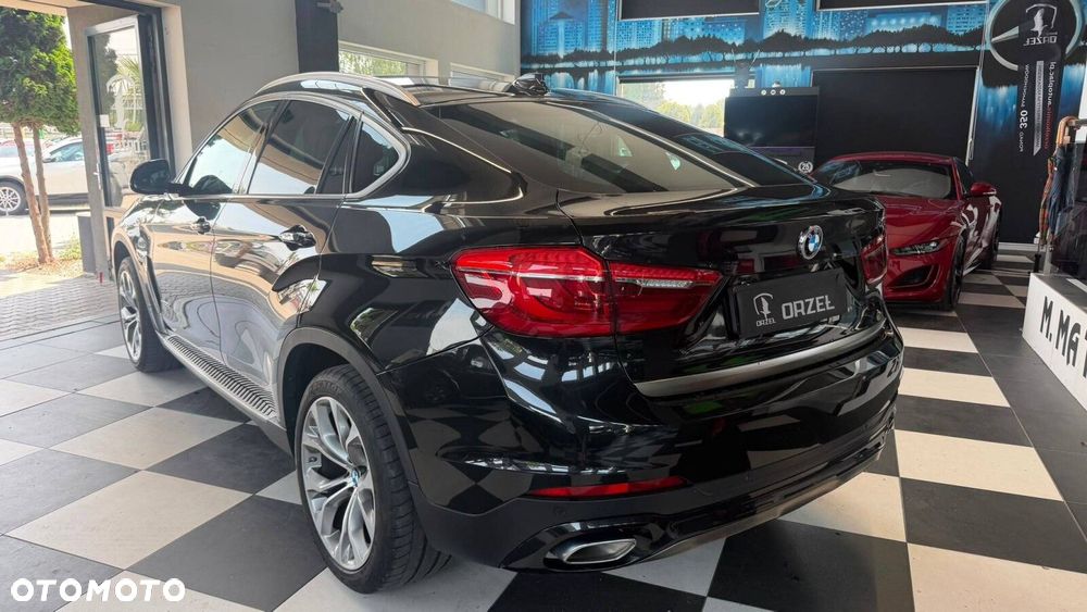BMW X6 - 12