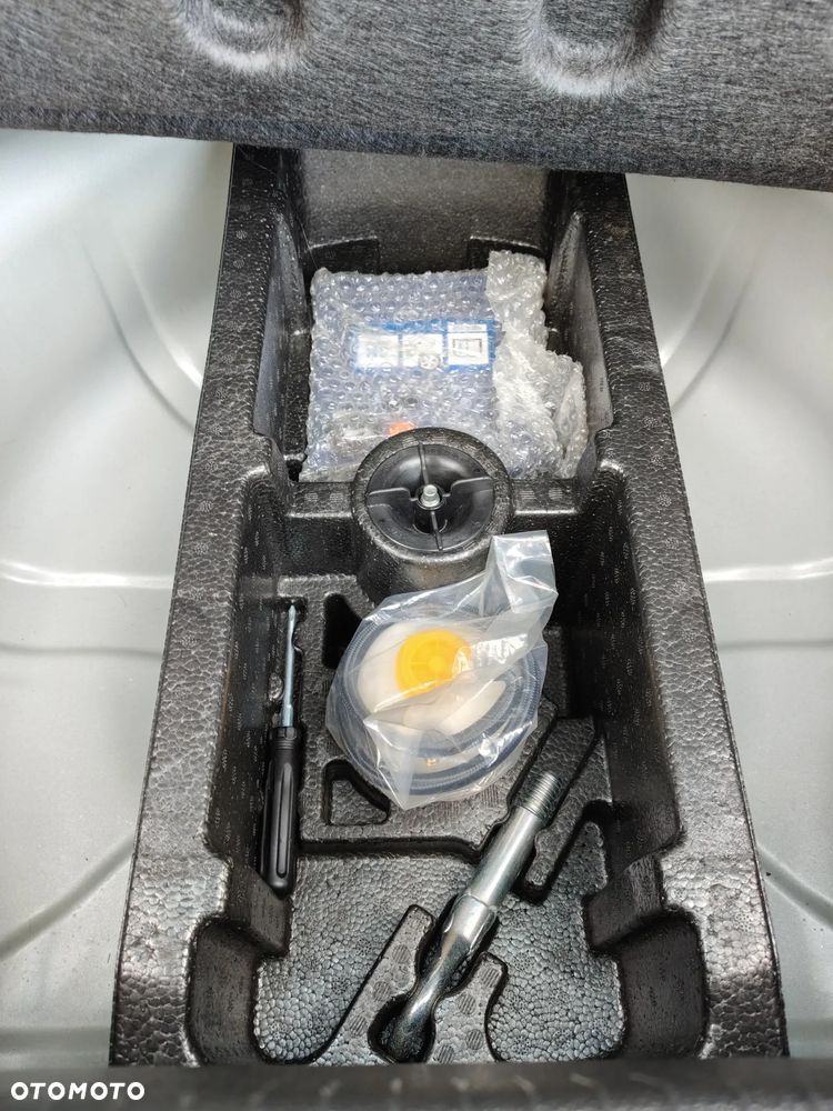 Opel Corsa 1.4 16V Energy - 35