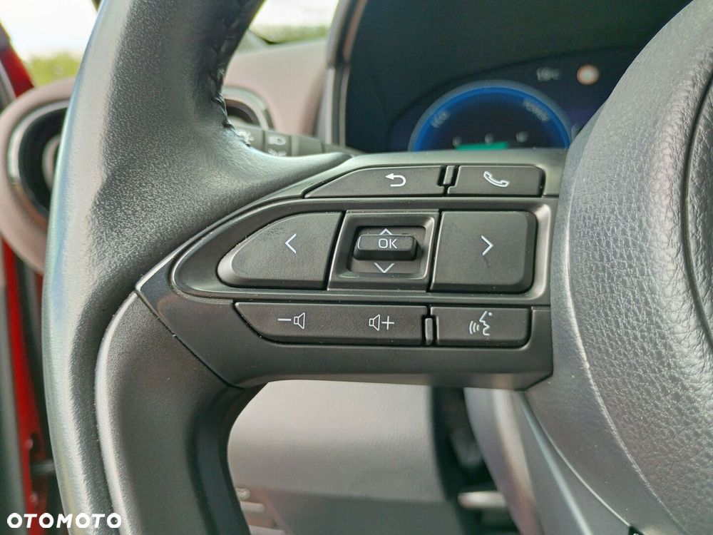Toyota Yaris Cross Hybrid 1.5 Executive - 13