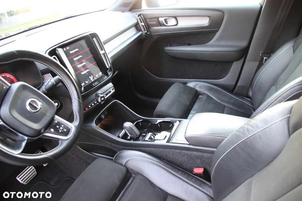 Volvo XC 40 D4 AWD Geartronic R-Design - 15